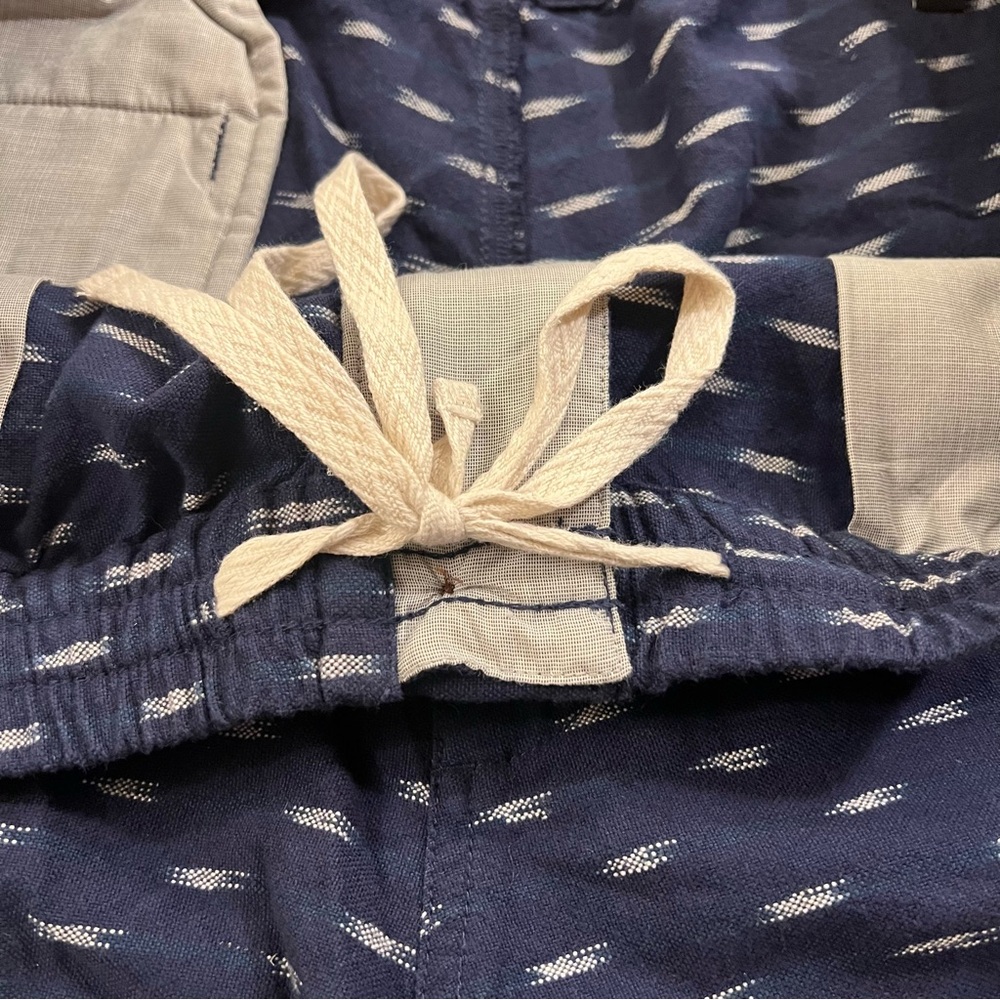 BONOBOS Drawstring Club Shorts Men’s Navy and White Ikat Print Large. - Picture 4 of 9